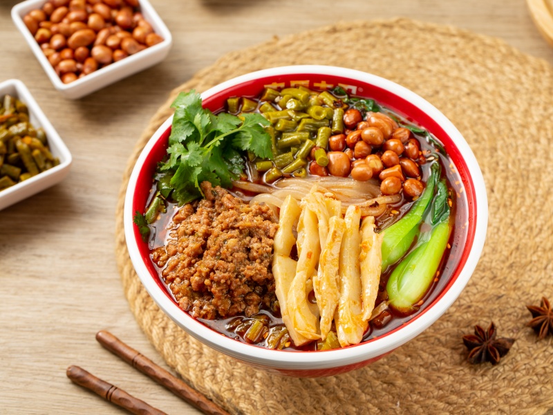 招牌肉末酸辣粉 (2).jpg